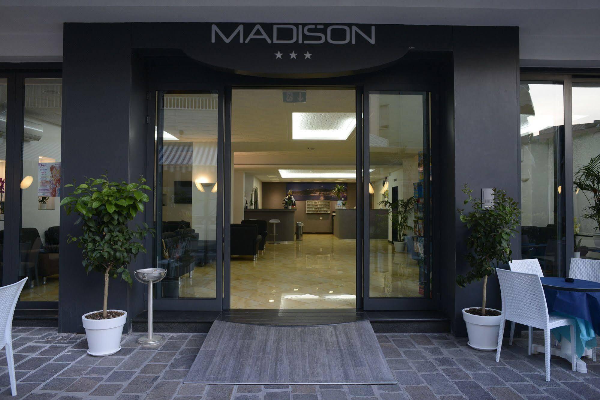 Hotel Madison Gabicce Mare Esterno foto